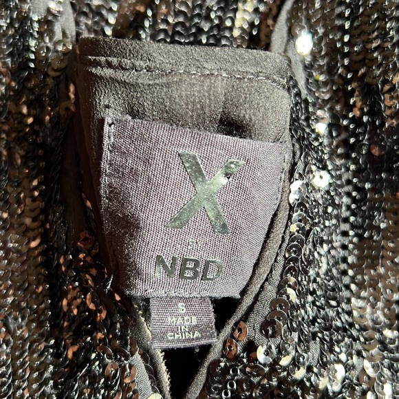 X by nbd long sequined gown - Picture 4 of 6